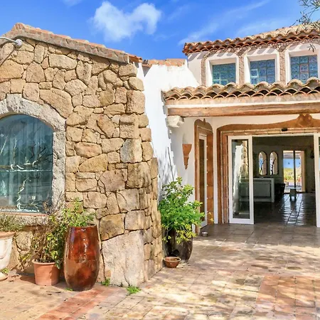 Hotiday Collection - 호텔 4*