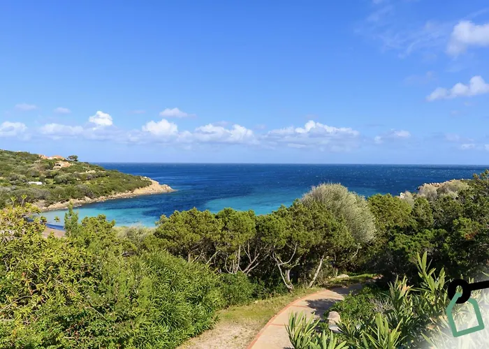 Hotiday Collection - Отель Порто-Черво