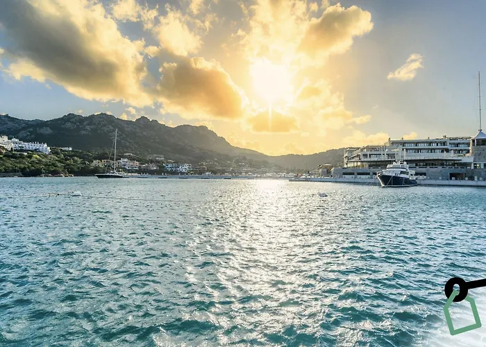 Hotiday Collection - Отель 4*