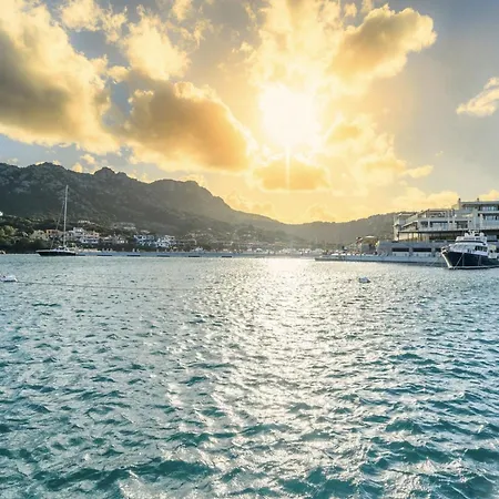 Hotel Hotiday Collection -