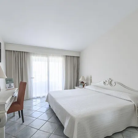 Hotiday Collection - 4* Porto Cervo