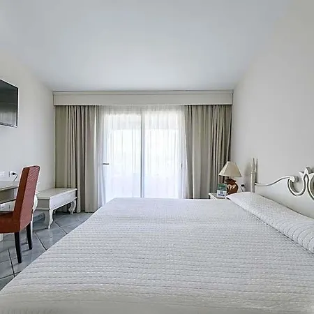 Hotiday Collection - Hotel Porto Cervo
