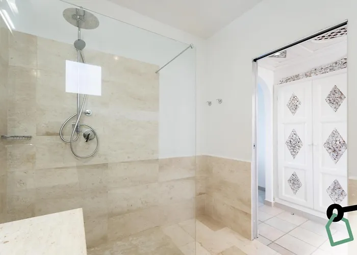 Hotiday Collection - Hotel 4*